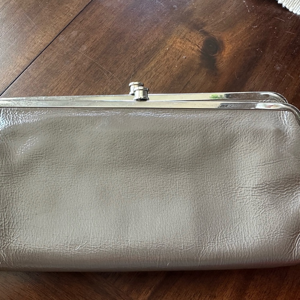 HOBO LAUREN CLUTCH WALLET